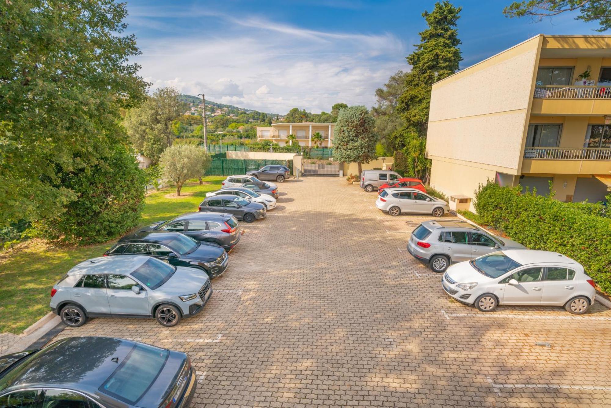 Les 15 Pins & La Mer -Your Green Getaway Near Sea & Beach Antibes Extérieur photo
