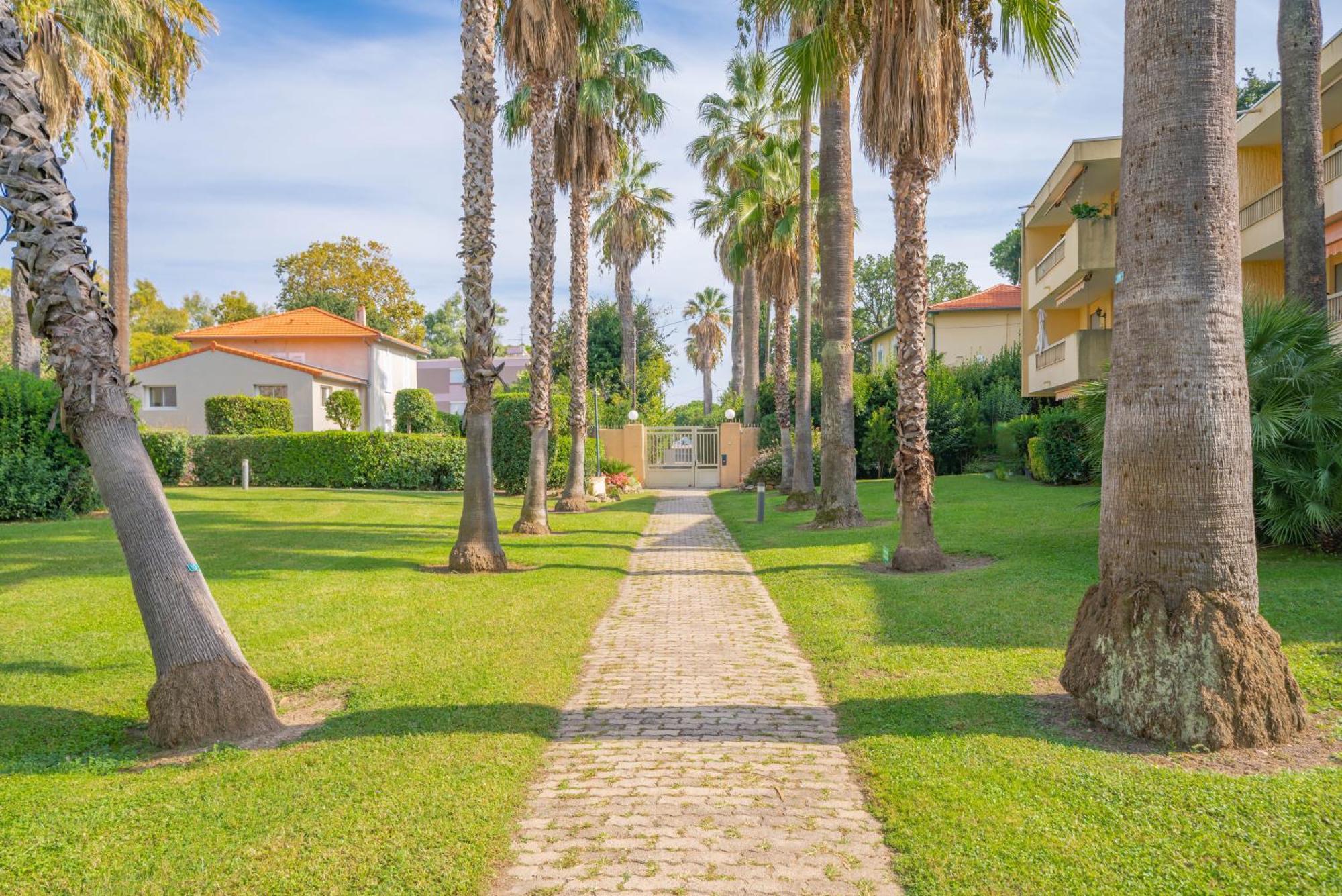 Les 15 Pins & La Mer -Your Green Getaway Near Sea & Beach Antibes Extérieur photo